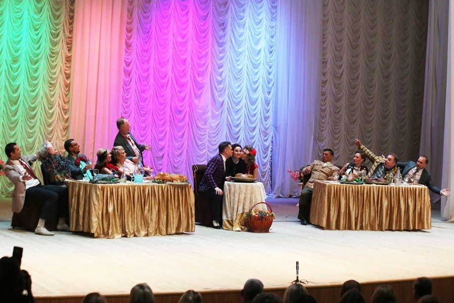 Нижегородские предприниматели вышли на сцену в благотворительном спектакле «Не может быть» 36 Нижегородские предприниматели вышли на сцену в благотворительном спектакле «Не может быть» 36