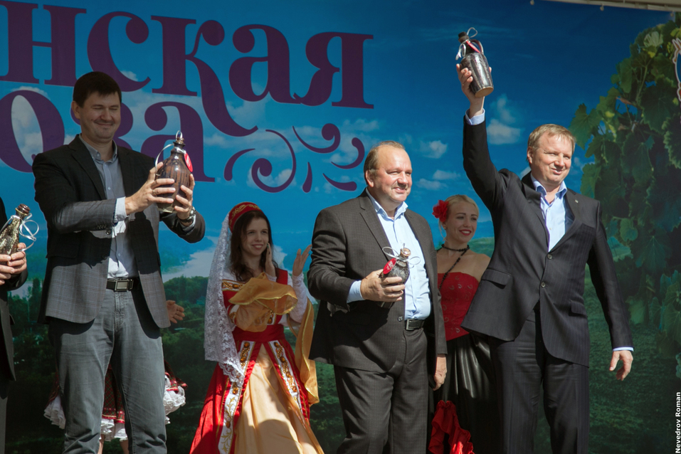 В Ростовской области прошел юбилейный фестиваль "Донская лоза" ФОТОРЕПОРТАЖ 10 В Ростовской области прошел юбилейный фестиваль "Донская лоза" ФОТОРЕПОРТАЖ 10