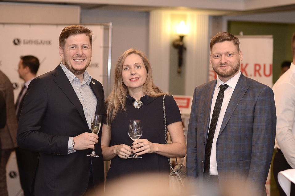 Фоторепортаж: традиции светских салонов возрождают в Челябинске 22 Фоторепортаж: традиции светских салонов возрождают в Челябинске 22