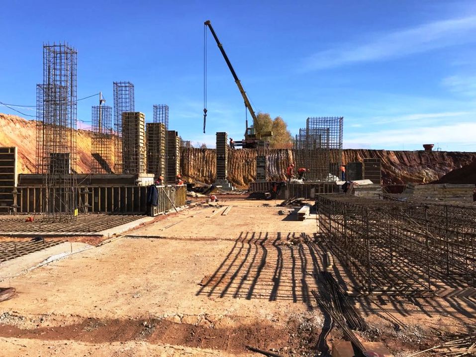 В Челябинской области Томинский ГОК заложил фундамент главного корпуса и столовой 1 В Челябинской области Томинский ГОК заложил фундамент главного корпуса и столовой 1