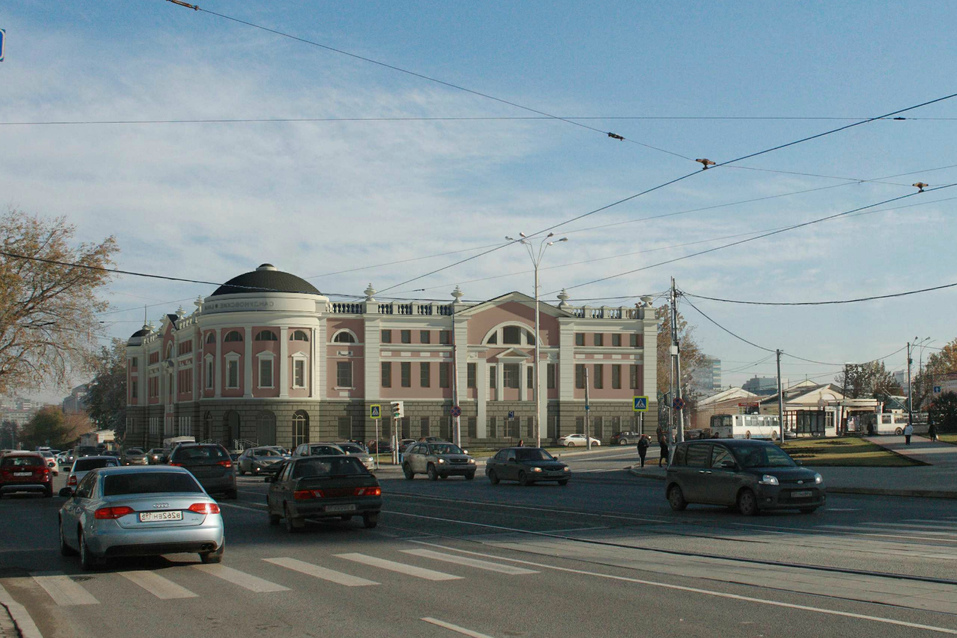 «Это примитив столетней давности». Эскиз «Сандуновских бань» представили на градсовете 1 «Это примитив столетней давности». Эскиз «Сандуновских бань» представили на градсовете 1