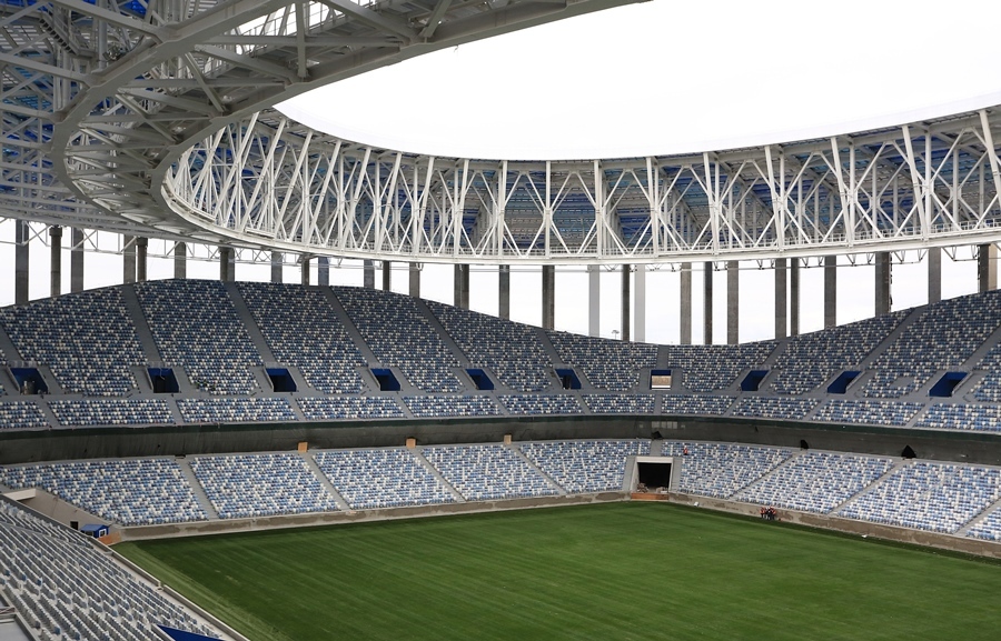 На нижегородском стадионе завершена прошивка газона 4 На нижегородском стадионе завершена прошивка газона 4