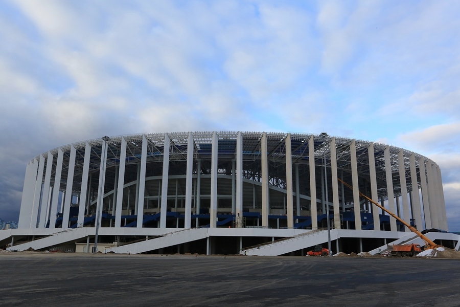 На нижегородском стадионе завершена прошивка газона 9 На нижегородском стадионе завершена прошивка газона 9
