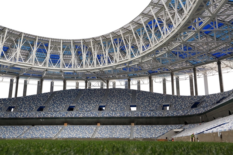 На нижегородском стадионе завершена прошивка газона 18 На нижегородском стадионе завершена прошивка газона 18