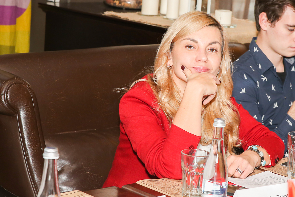 ДК провел итоговый экспертный совет по премии «Человек года» 16 ДК провел итоговый экспертный совет по премии «Человек года» 16