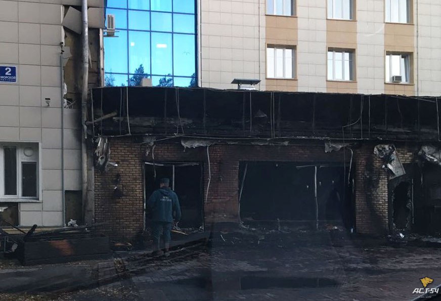 Второй раз в Академгородке подожгли «Академию кофе» 1 Второй раз в Академгородке подожгли «Академию кофе» 1