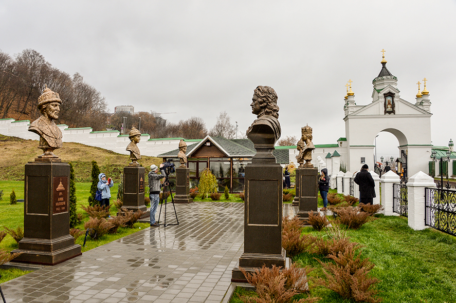 Олег Лавричев получил высокие награды 3 Олег Лавричев получил высокие награды 3