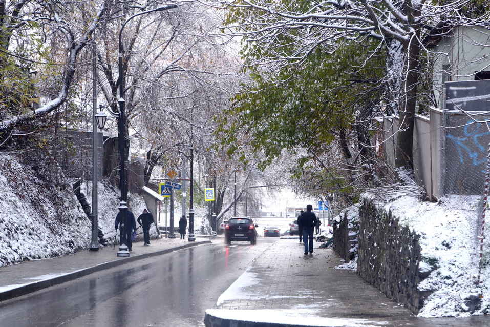 В Ростове выпал первый снег ФОТОРЕПОРТАЖ 6 В Ростове выпал первый снег ФОТОРЕПОРТАЖ 6