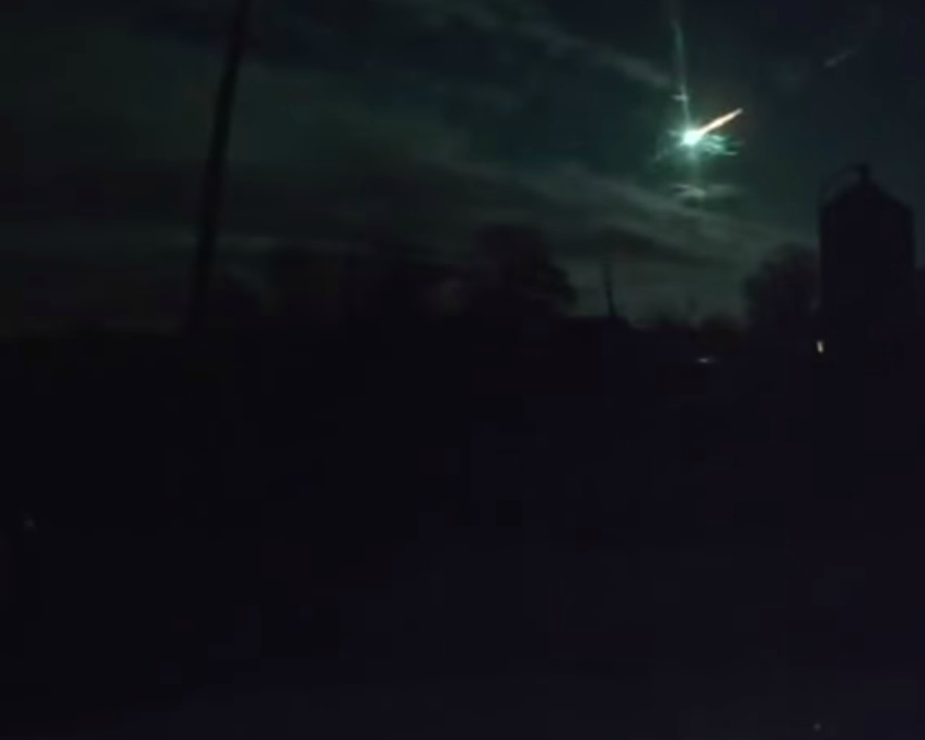 Космическая «утка»: «падение метеорита» на Урале оказалось PR-акцией губернаторской Ёлки 1 Космическая «утка»: «падение метеорита» на Урале оказалось PR-акцией губернаторской Ёлки 1