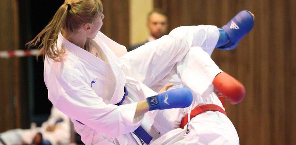 «Ни войны, ни мира, а кимоно – на гвоздь» 2 «Ни войны, ни мира, а кимоно – на гвоздь» 2