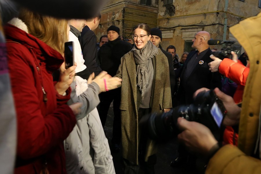 Ксения Собчак открыла штаб в Нижнем Новгороде и встретилась с жителями 6 Ксения Собчак открыла штаб в Нижнем Новгороде и встретилась с жителями 6