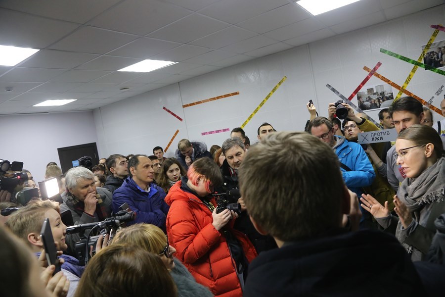 Ксения Собчак открыла штаб в Нижнем Новгороде и встретилась с жителями 20 Ксения Собчак открыла штаб в Нижнем Новгороде и встретилась с жителями 20