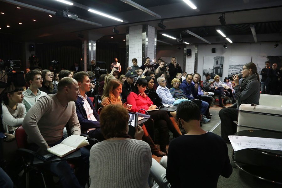 Ксения Собчак открыла штаб в Нижнем Новгороде и встретилась с жителями 21 Ксения Собчак открыла штаб в Нижнем Новгороде и встретилась с жителями 21