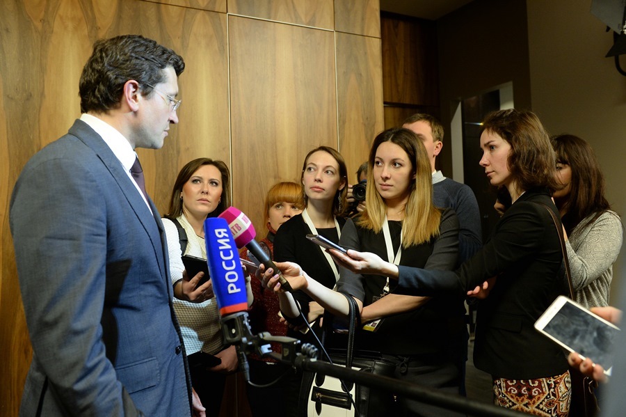 Владимир Путин в Нижнем Новгороде объявил о своем выдвижении в президенты в 2018 г. 4 Владимир Путин в Нижнем Новгороде объявил о своем выдвижении в президенты в 2018 г. 4