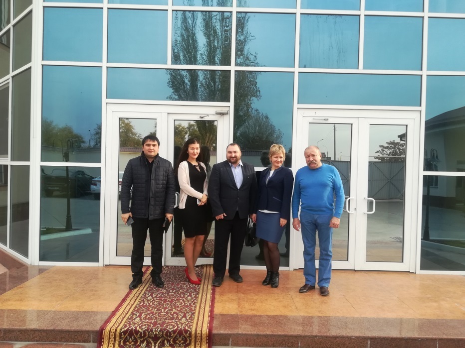 Выставки в Узбекистане прошли с участием новосибирских
экспортеров 5 Выставки в Узбекистане прошли с участием новосибирских
экспортеров 5