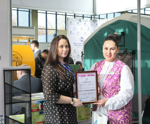 Выставки в Узбекистане прошли с участием новосибирских
экспортеров 8 Выставки в Узбекистане прошли с участием новосибирских
экспортеров 8