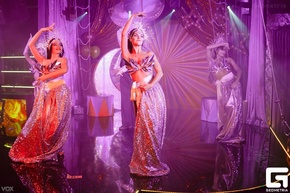 Уральское кабаре "Show Girls" приглашает всех на празднование своего юбилея 2 Уральское кабаре "Show Girls" приглашает всех на празднование своего юбилея 2