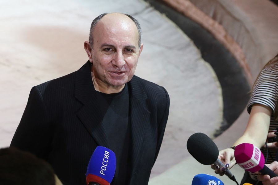 Бегемот Юлиана станет звездой нового шоу «Джамбо» в нижегородском цирке 3 Бегемот Юлиана станет звездой нового шоу «Джамбо» в нижегородском цирке 3