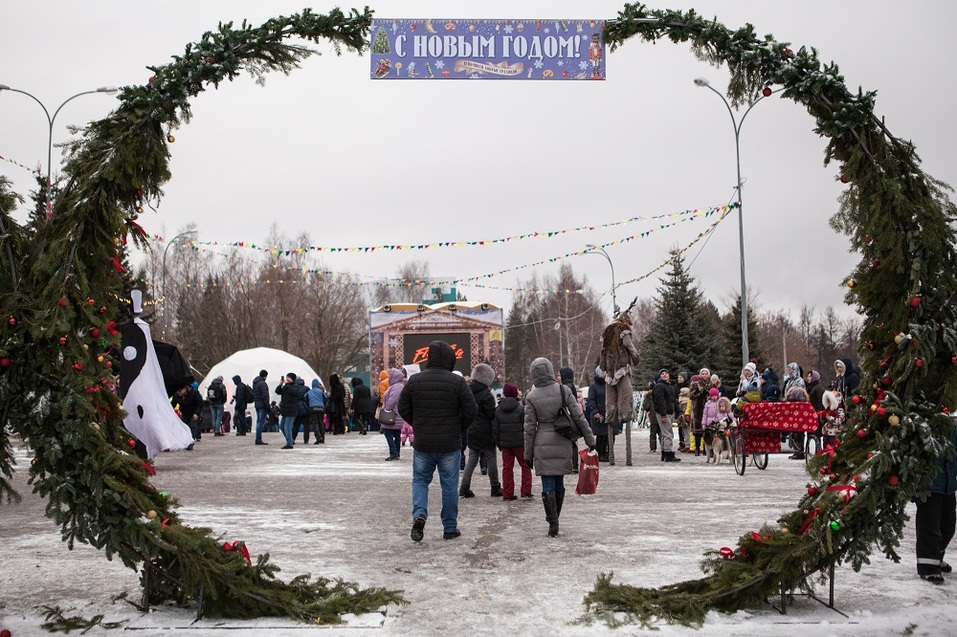 «Горьковская Ёлка» в Гранд Отеле «Ока» открыта 1 «Горьковская Ёлка» в Гранд Отеле «Ока» открыта 1