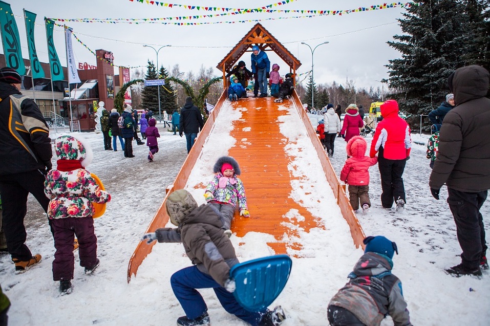 «Горьковская Ёлка» в Гранд Отеле «Ока» открыта 15 «Горьковская Ёлка» в Гранд Отеле «Ока» открыта 15