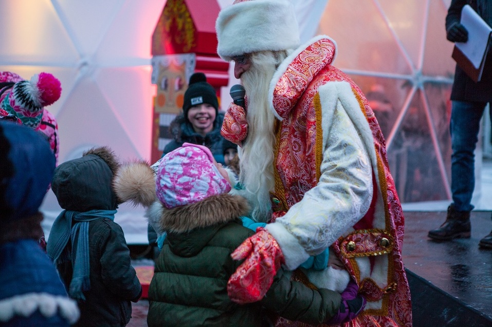 «Горьковская Ёлка» в Гранд Отеле «Ока» открыта 18 «Горьковская Ёлка» в Гранд Отеле «Ока» открыта 18