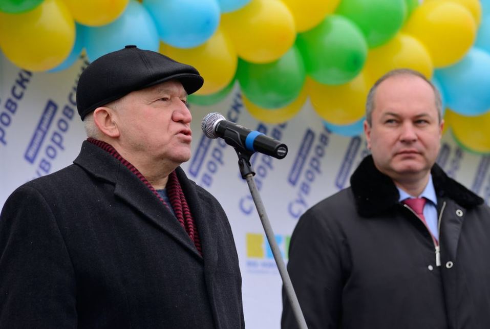 В жилом районе «Суворовский» вручили ключи от квартир детям-сиротам 1 В жилом районе «Суворовский» вручили ключи от квартир детям-сиротам 1