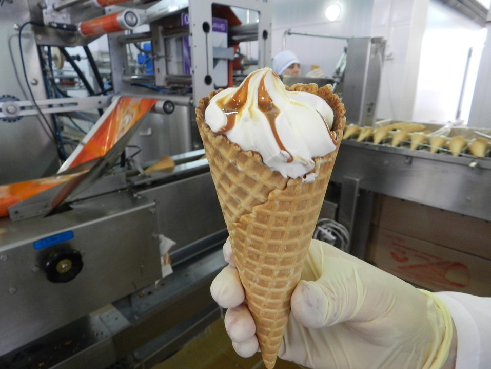 Искры труб, роботы для мороженого и пыль графита. ТОП-5 фоторепортажей 2017 года 4 Искры труб, роботы для мороженого и пыль графита. ТОП-5 фоторепортажей 2017 года 4