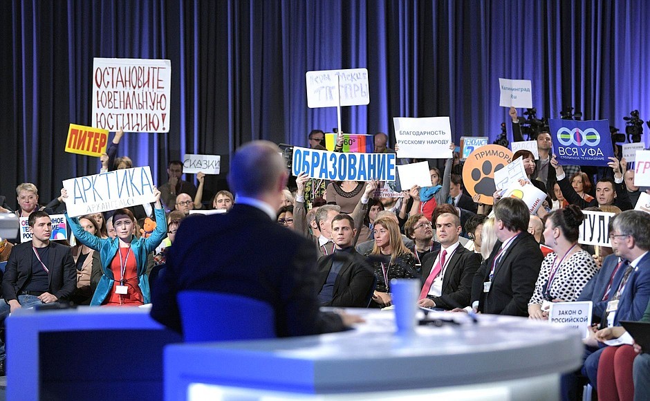 Бросить все и уехать в Крым. Почему Путин останется без голосов. Мнение Минченко. ДАЙДЖЕСТ 2 Бросить все и уехать в Крым. Почему Путин останется без голосов. Мнение Минченко. ДАЙДЖЕСТ 2