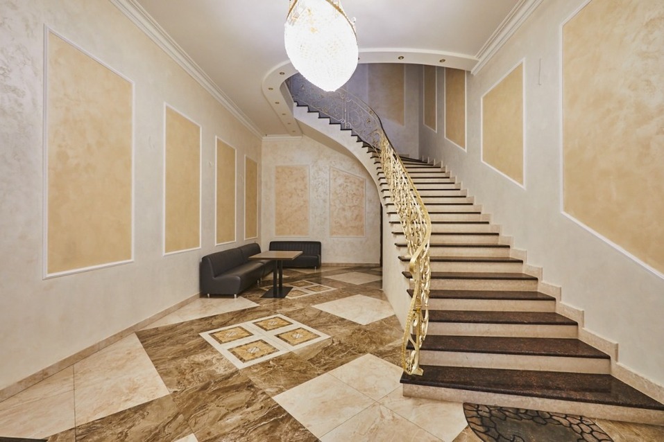 Рядом с лесом в Челябинске продают банкетный зал за 50 млн руб. 1 Рядом с лесом в Челябинске продают банкетный зал за 50 млн руб. 1