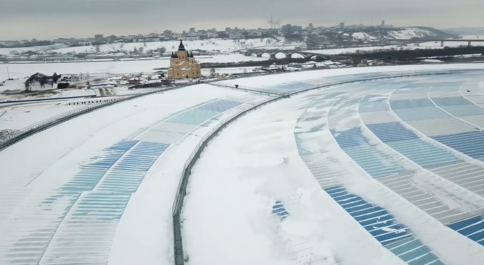На высотное видео в Нижнем Новгороде попали кадры изменившейся Стрелки 3 На высотное видео в Нижнем Новгороде попали кадры изменившейся Стрелки 3