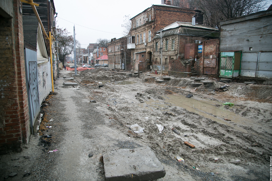 На Станиславского в Ростове продолжается укладка трамвайных путей ФОТО 9 На Станиславского в Ростове продолжается укладка трамвайных путей ФОТО 9