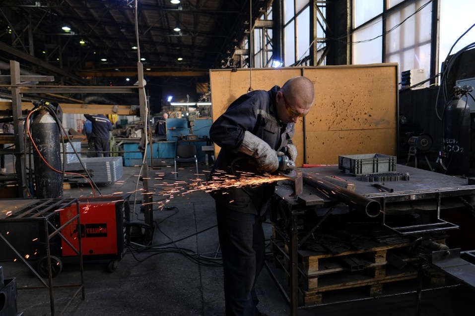 «Производственникам ничего не мешает — ни налоги, ни кадровый голод. Просто работать надо» 4 «Производственникам ничего не мешает — ни налоги, ни кадровый голод. Просто работать надо» 4
