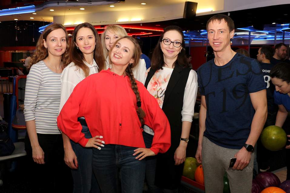 Новосибирские банкиры и финансисты померились силами в боулинге 1 Новосибирские банкиры и финансисты померились силами в боулинге 1