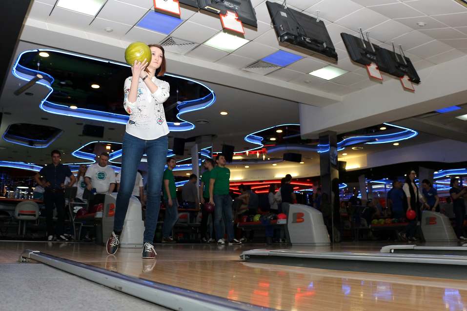 Новосибирские банкиры и финансисты померились силами в боулинге 7 Новосибирские банкиры и финансисты померились силами в боулинге 7