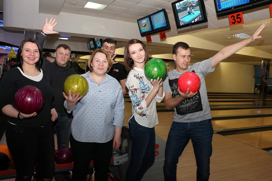 Новосибирские банкиры и финансисты померились силами в боулинге 11 Новосибирские банкиры и финансисты померились силами в боулинге 11