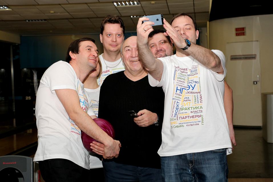 Новосибирские банкиры и финансисты померились силами в боулинге 13 Новосибирские банкиры и финансисты померились силами в боулинге 13