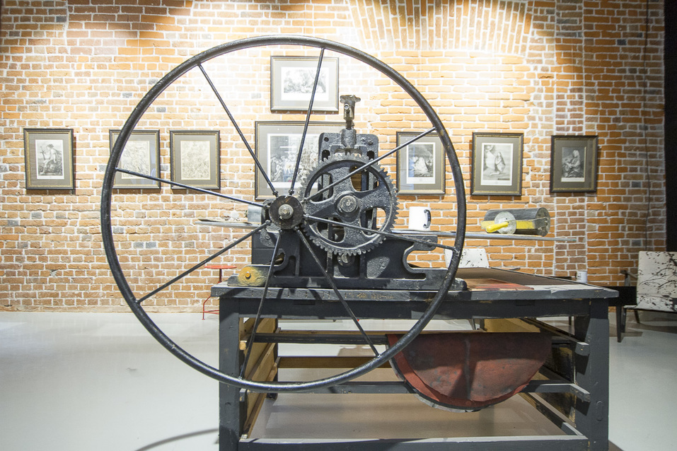 «Для меня это большие деньги». Олег Гусев открыл центр искусств: зачем и почем? / ИНТЕРВЬЮ 13 «Для меня это большие деньги». Олег Гусев открыл центр искусств: зачем и почем? / ИНТЕРВЬЮ 13