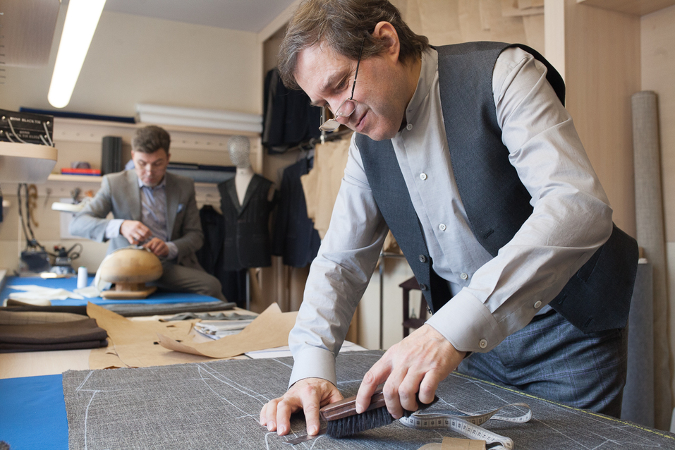 Дмитрий Шишкин: «У современного делового мужчины часто нет даже хорошего базового костюма» 3 Дмитрий Шишкин: «У современного делового мужчины часто нет даже хорошего базового костюма» 3