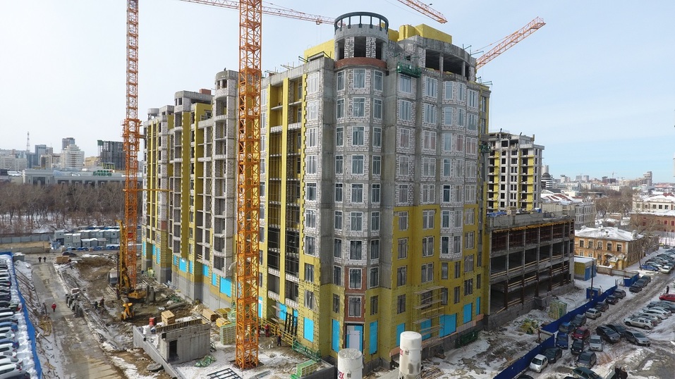 Евгений Шилов: Бриллиантами эти квартиры не выложены, но продаются по 1 млн. руб. за метр 2 Евгений Шилов: Бриллиантами эти квартиры не выложены, но продаются по 1 млн. руб. за метр 2