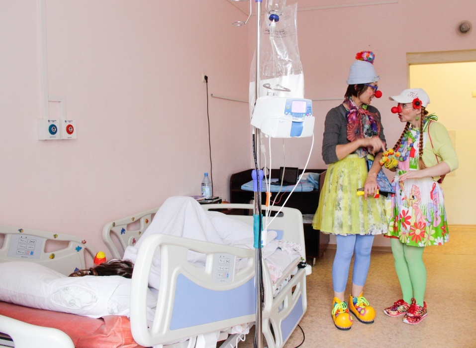 Ради одной улыбки: как работают красноярские больничные клоуны 
 3 Ради одной улыбки: как работают красноярские больничные клоуны 
 3