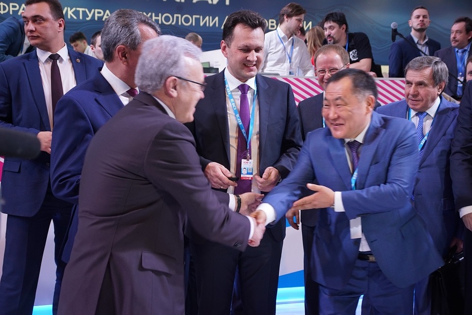 КЭФ-2018: сибирская повестка обогнала федеральную
6 КЭФ-2018: сибирская повестка обогнала федеральную
6