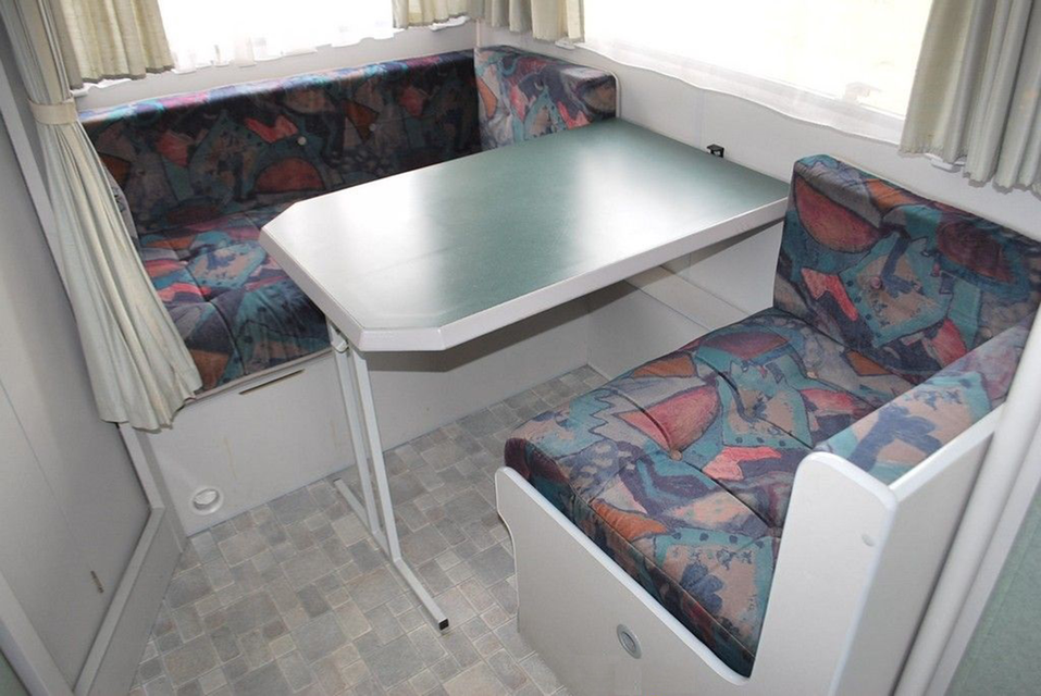 «Обслуживание одного прицепа стоит 2 тыс. руб.». Как заработать на доме на колесах / ОПЫТ 2 «Обслуживание одного прицепа стоит 2 тыс. руб.». Как заработать на доме на колесах / ОПЫТ 2