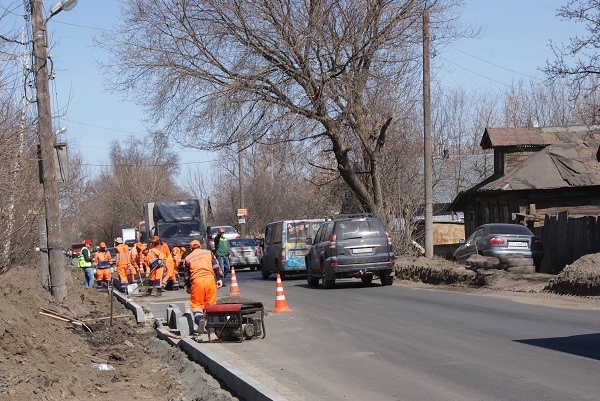 То яма, то колея. В Нижнем Новгороде начался ремонт дорог 1 То яма, то колея. В Нижнем Новгороде начался ремонт дорог 1
