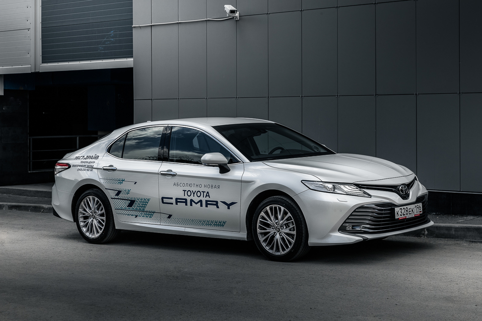 Видеообзор: Что не так с новой Toyota Camry? 7 Видеообзор: Что не так с новой Toyota Camry? 7