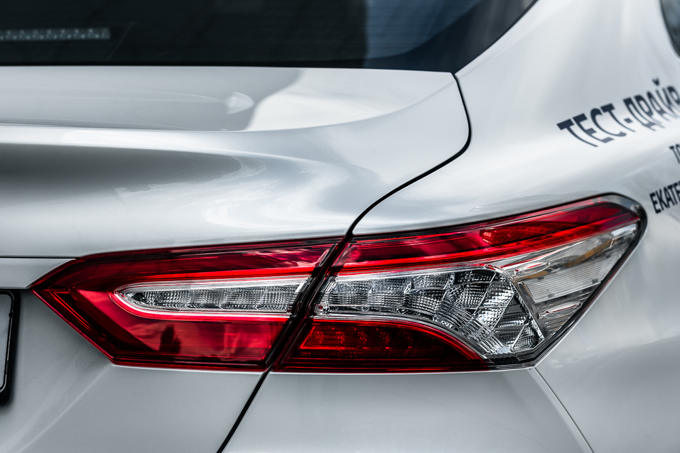 Видеообзор: Что не так с новой Toyota Camry? 12 Видеообзор: Что не так с новой Toyota Camry? 12