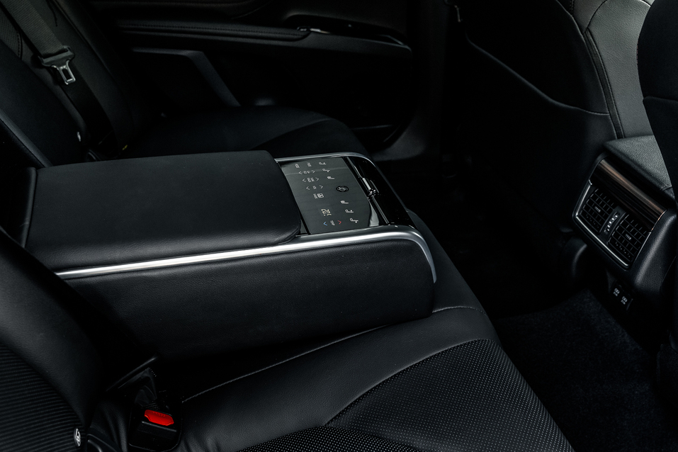 Видеообзор: Что не так с новой Toyota Camry? 15 Видеообзор: Что не так с новой Toyota Camry? 15