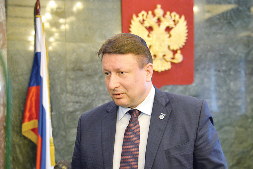 Эксперты совместно с ФАС обсудили стимулы для «оборонки»
2 Эксперты совместно с ФАС обсудили стимулы для «оборонки»
2