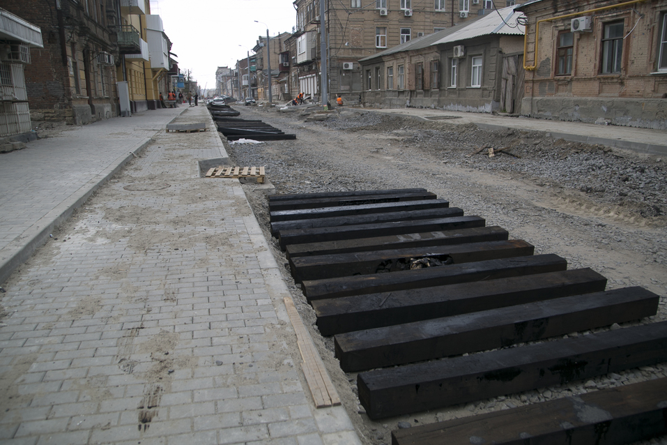 На улице Станиславского в Ростове начали укладку асфальта ФОТОРЕПОРТАЖ 6 На улице Станиславского в Ростове начали укладку асфальта ФОТОРЕПОРТАЖ 6
