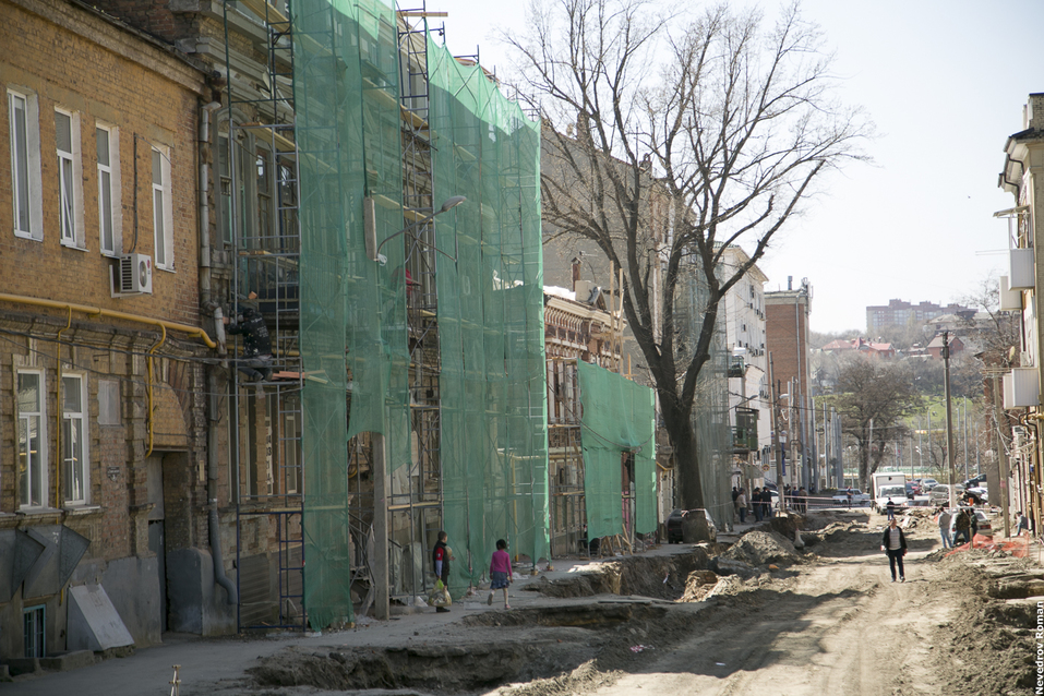 На улице Станиславского в Ростове начали укладку асфальта ФОТОРЕПОРТАЖ 12 На улице Станиславского в Ростове начали укладку асфальта ФОТОРЕПОРТАЖ 12