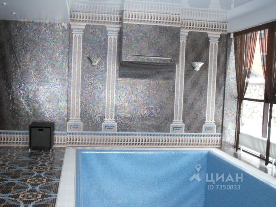 Футбольное поле, бассейн, бильярд. ТОП-5 самых дорогих коттеджей Нижнего Новгорода
10 Футбольное поле, бассейн, бильярд. ТОП-5 самых дорогих коттеджей Нижнего Новгорода
10